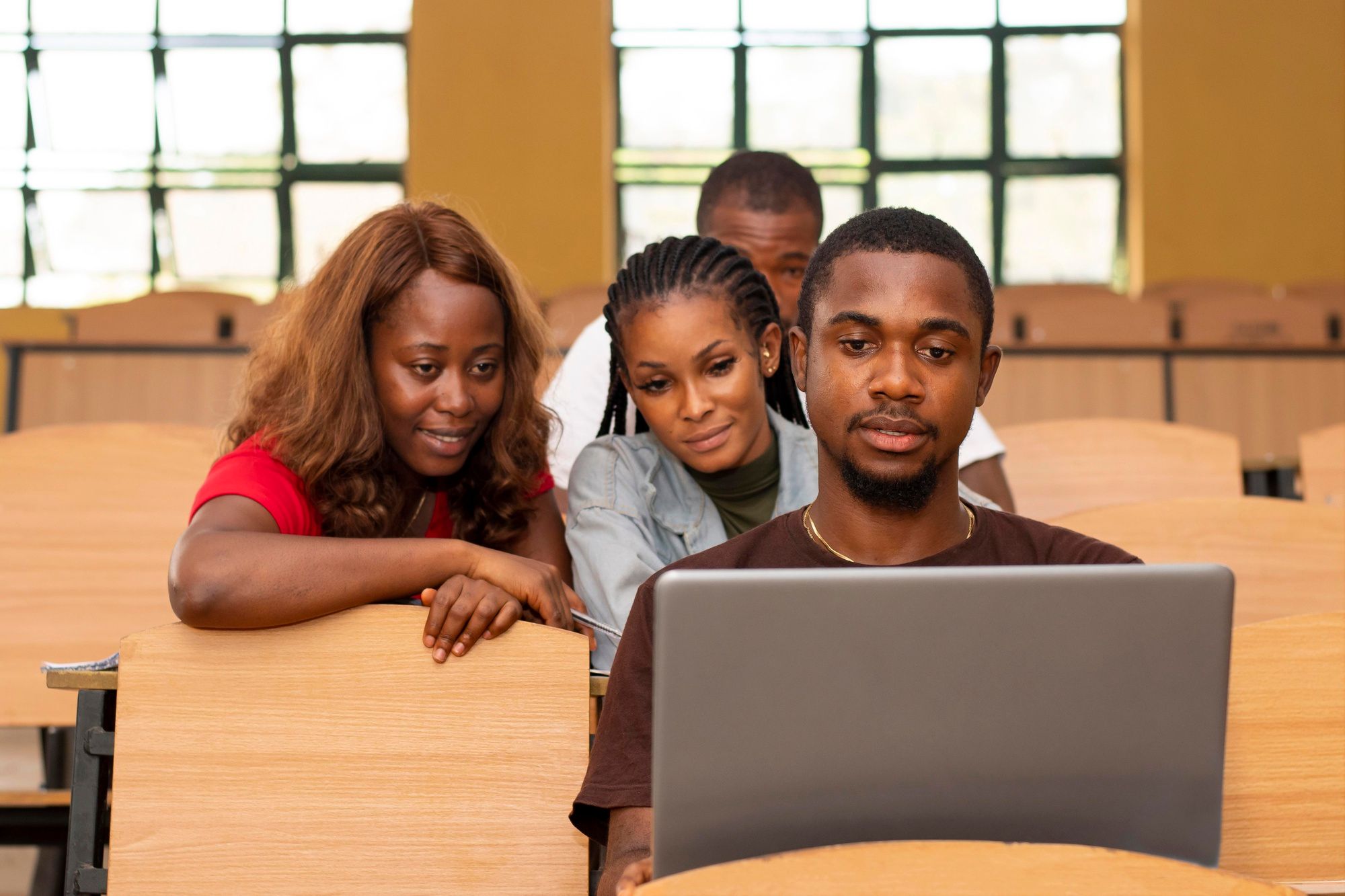 Basic digital skills training for citizens